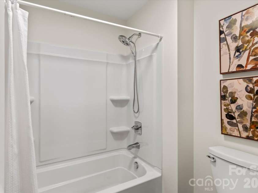 4257 Candlewood Drive, Sherrills Ford, NC 28673.  MLS# CAR4389916, YatesRealty ID 16338. 