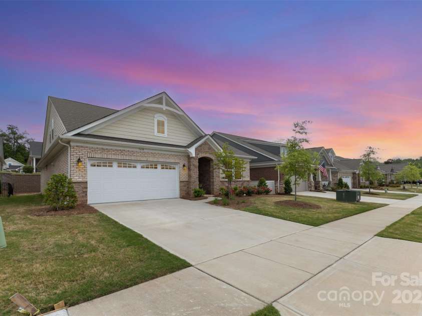 3618 Marchers Trace Drive, Mint Hill, NC 28227.  MLS# CAR4249541, YatesRealty ID 16339. 