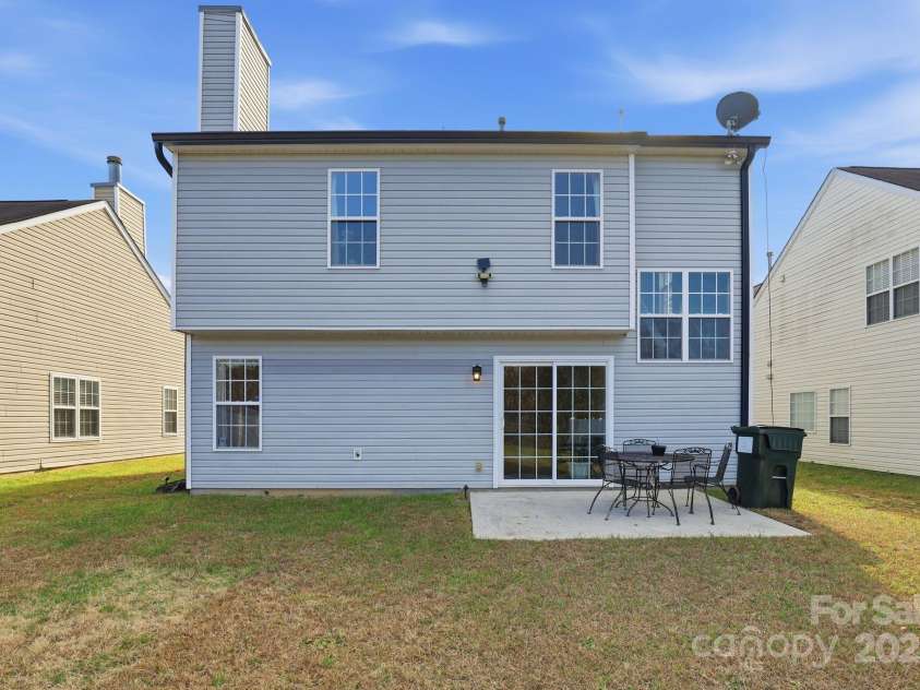 5825 Brookfield Pointe Drive, Charlotte, NC 28216.  MLS# CAR4328180, YatesRealty ID 1634. 