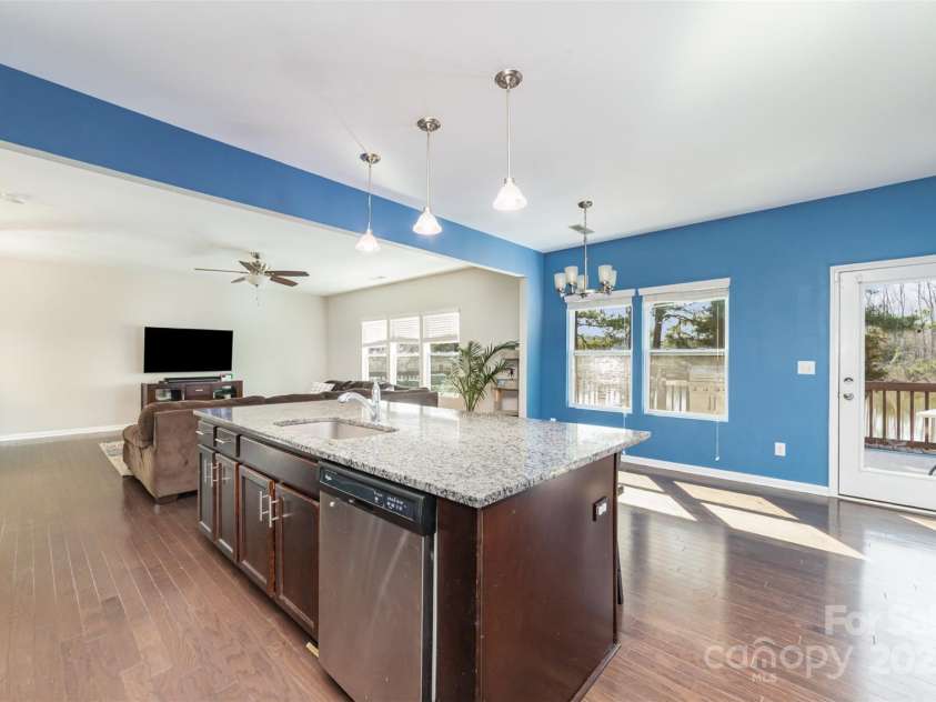 532 Dalkeith Avenue, Rock Hill, SC 29732.  MLS# CAR4256931, YatesRealty ID 16341. 