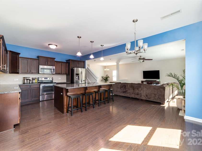 532 Dalkeith Avenue, Rock Hill, SC 29732.  MLS# CAR4256931, YatesRealty ID 16341. 
