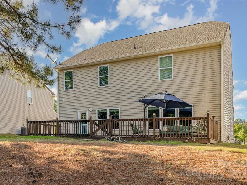 532 Dalkeith Avenue, Rock Hill, SC 29732.  MLS# CAR4256931, YatesRealty ID 16341. 