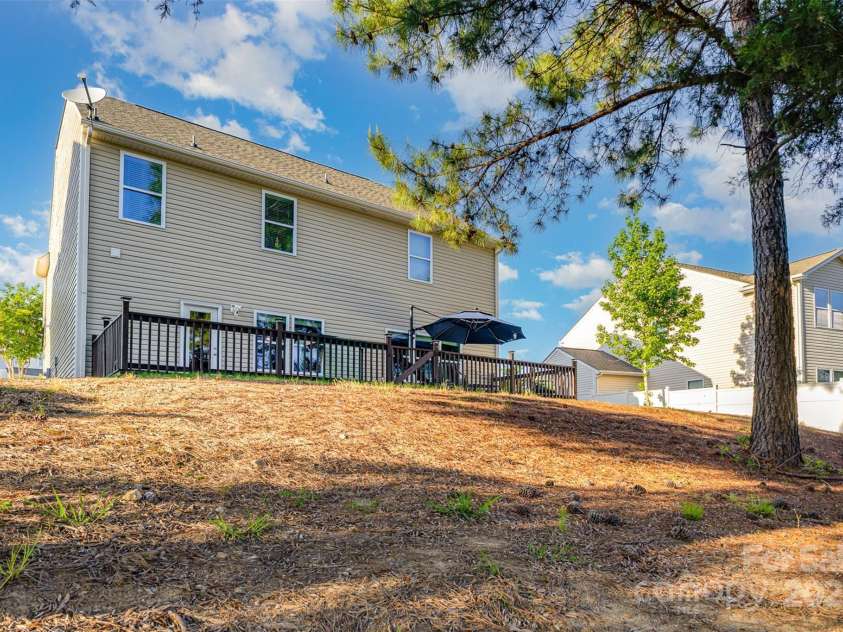 532 Dalkeith Avenue, Rock Hill, SC 29732.  MLS# CAR4256931, YatesRealty ID 16341. 