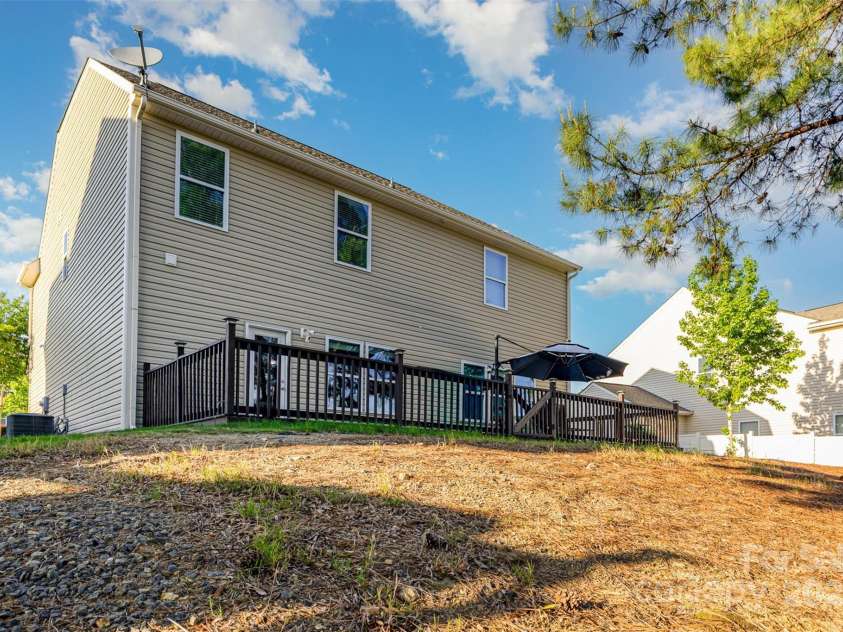 532 Dalkeith Avenue, Rock Hill, SC 29732.  MLS# CAR4256931, YatesRealty ID 16341. 