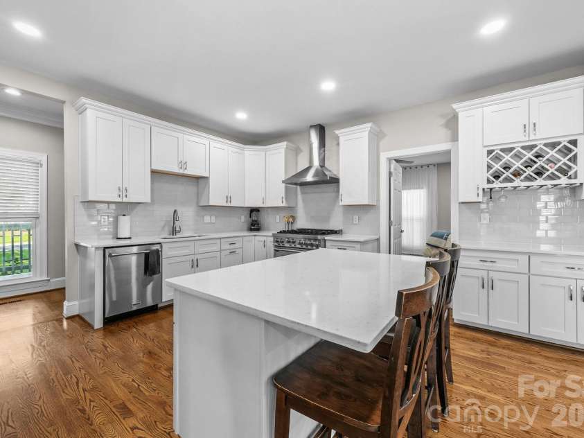 908 Woodhurst Drive, Wesley Chapel, NC 28110.  MLS# CAR4362351, YatesRealty ID 16341. 
