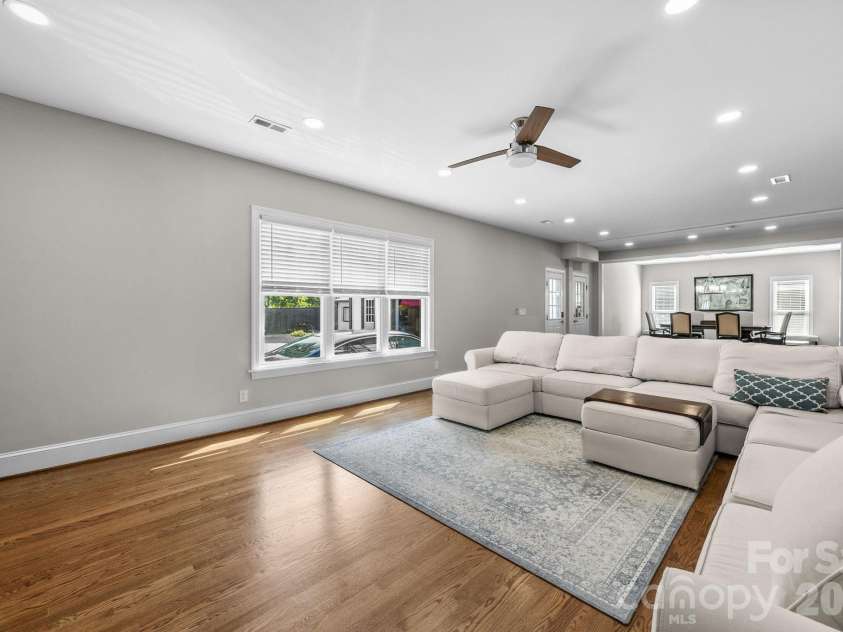 908 Woodhurst Drive, Wesley Chapel, NC 28110.  MLS# CAR4362351, YatesRealty ID 16341. Living room