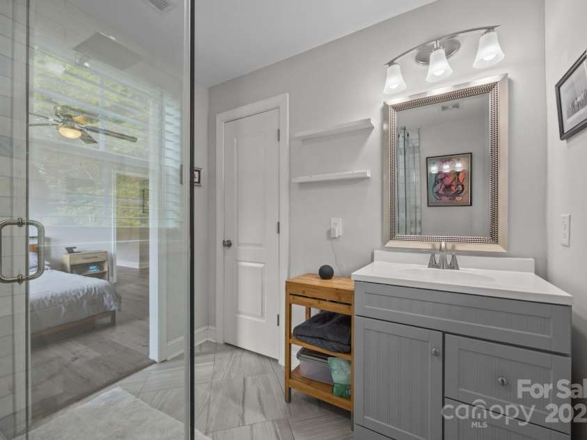 5371 Davidson Road, Davidson, NC 28036.  MLS# CAR4258666, YatesRealty ID 16342. 