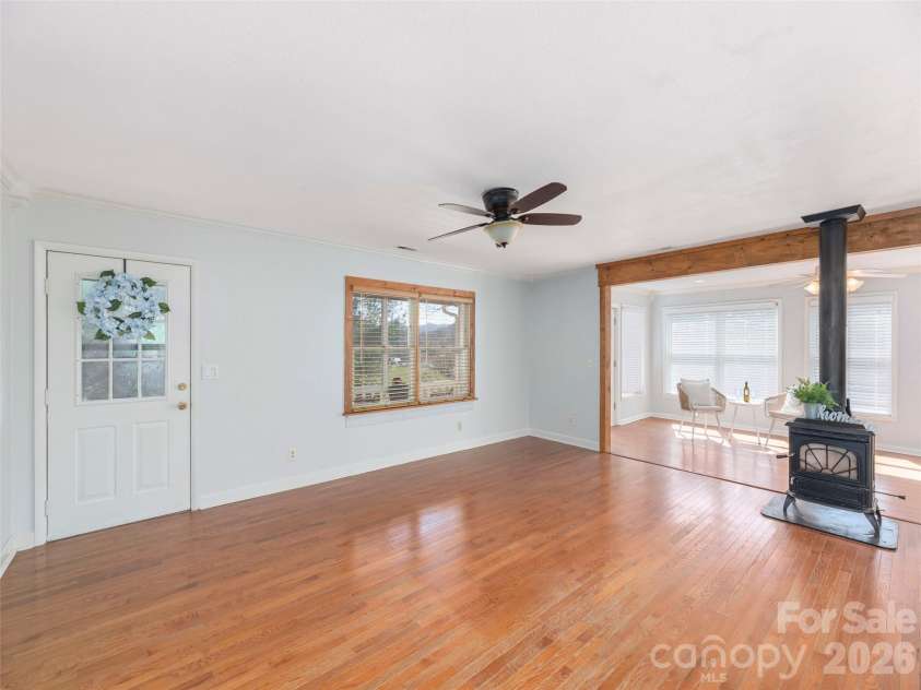 55 Round Top Road, Waynesville, NC 28785.  MLS# CAR4369104, YatesRealty ID 16342. 