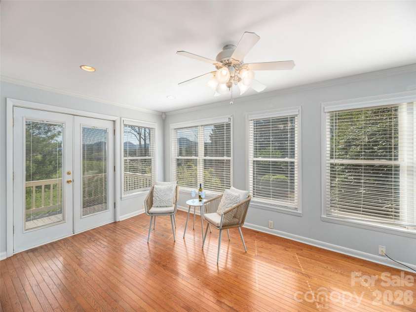 55 Round Top Road, Waynesville, NC 28785.  MLS# CAR4369104, YatesRealty ID 16342. 