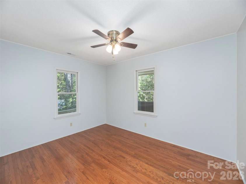 55 Round Top Road, Waynesville, NC 28785.  MLS# CAR4369104, YatesRealty ID 16342. 