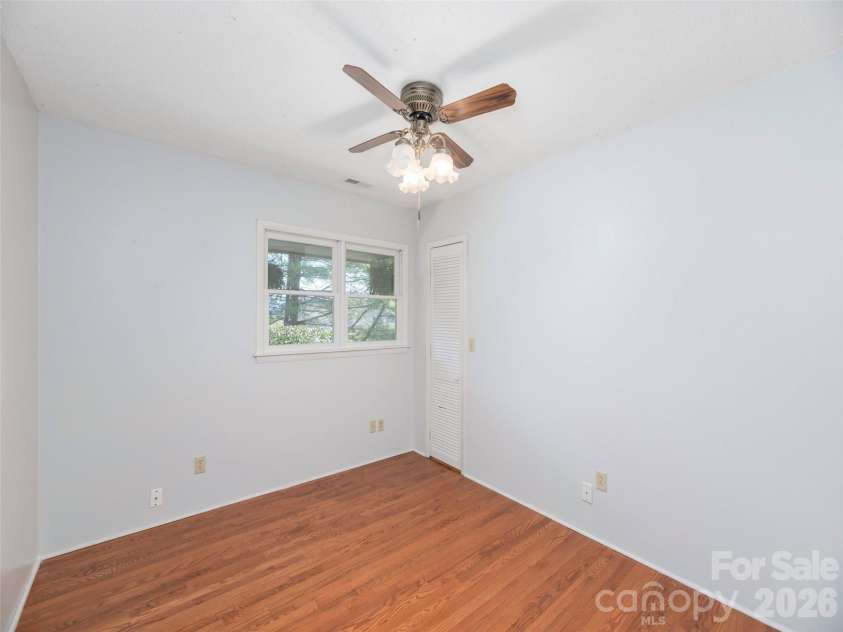 55 Round Top Road, Waynesville, NC 28785.  MLS# CAR4369104, YatesRealty ID 16342. 