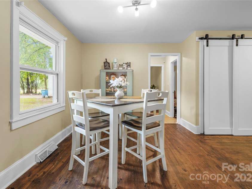 108 Greenwood Avenue, Belmont, NC 28012.  MLS# CAR4258212, YatesRealty ID 16344. 