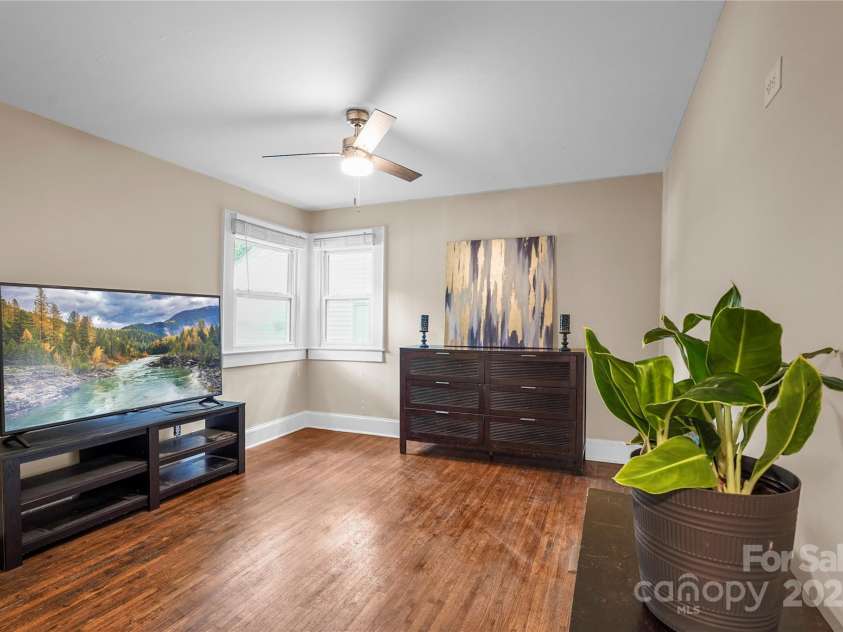 108 Greenwood Avenue, Belmont, NC 28012.  MLS# CAR4258212, YatesRealty ID 16344. 