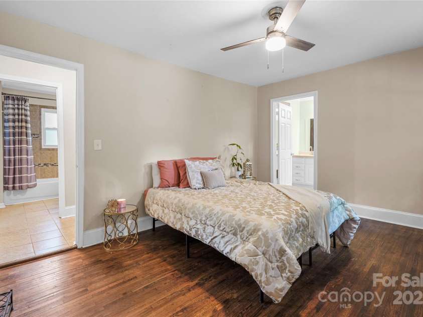 108 Greenwood Avenue, Belmont, NC 28012.  MLS# CAR4258212, YatesRealty ID 16344. 