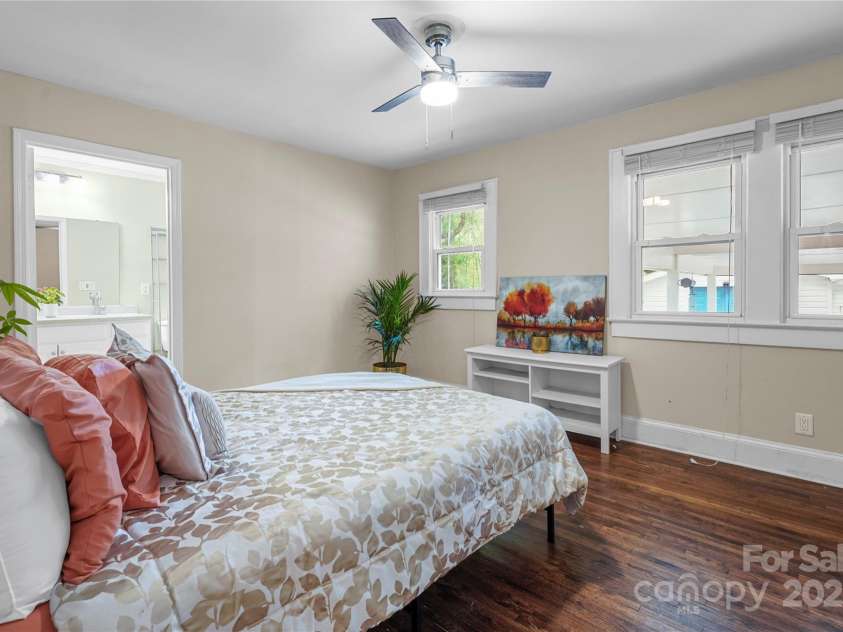 108 Greenwood Avenue, Belmont, NC 28012.  MLS# CAR4258212, YatesRealty ID 16344. 