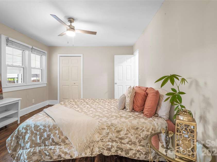 108 Greenwood Avenue, Belmont, NC 28012.  MLS# CAR4258212, YatesRealty ID 16344. 