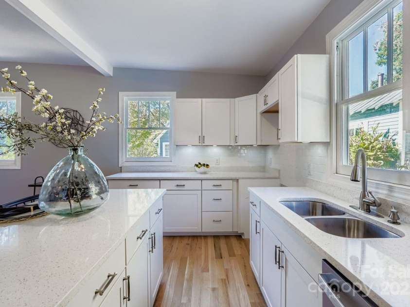 420 Jackson Street, Salisbury, NC 28144.  MLS# CAR4313681, YatesRealty ID 16345. 