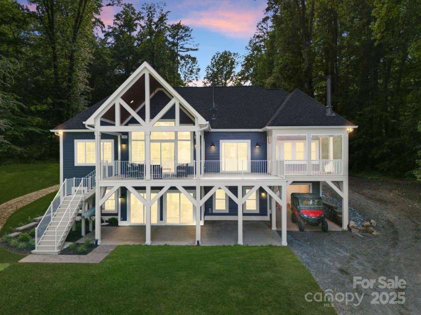 434 Breezewood Drive, Belmont, NC 28012.  MLS# CAR4258977, YatesRealty ID 16346. 