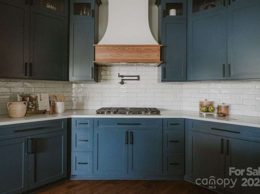 434 Breezewood Drive, Belmont, NC 28012.  MLS# CAR4258977, YatesRealty ID 16346. 