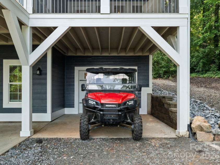 434 Breezewood Drive, Belmont, NC 28012.  MLS# CAR4258977, YatesRealty ID 16346. 