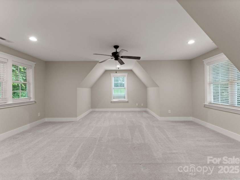 434 Breezewood Drive, Belmont, NC 28012.  MLS# CAR4258977, YatesRealty ID 16346. 