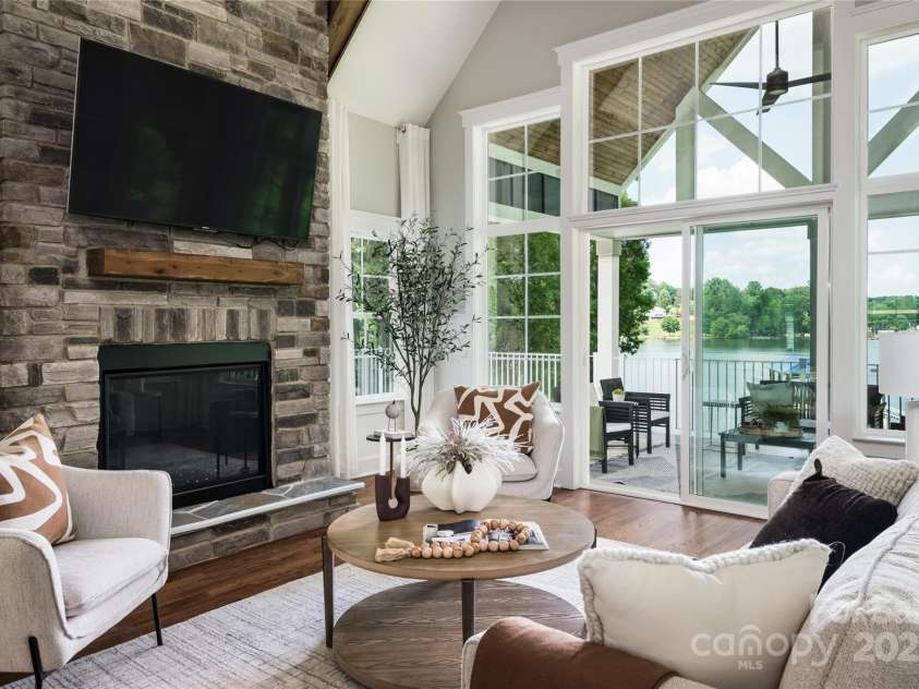 434 Breezewood Drive, Belmont, NC 28012.  MLS# CAR4258977, YatesRealty ID 16346. 