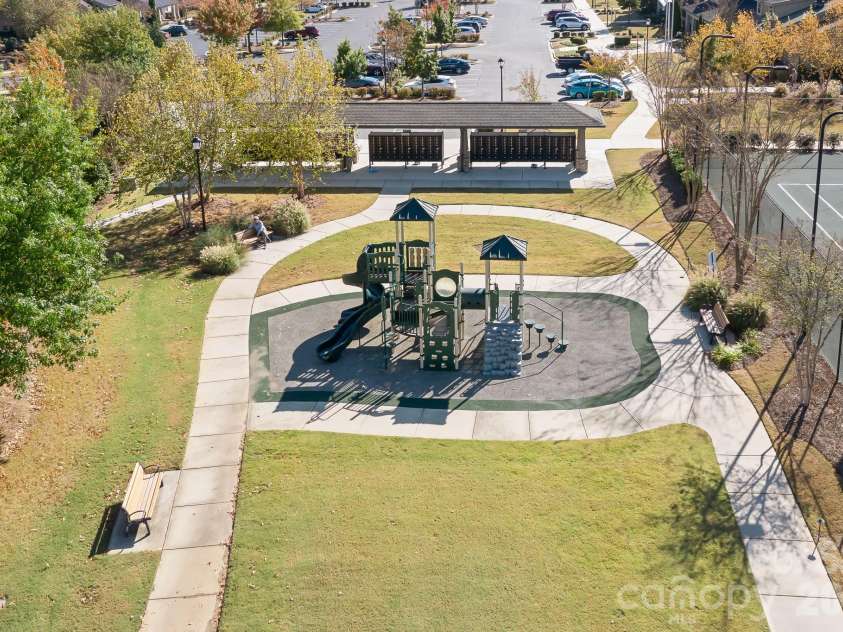 910 Kirby Drive, Fort Mill, SC 29715.  MLS# CAR4417664, YatesRealty ID 16346. 