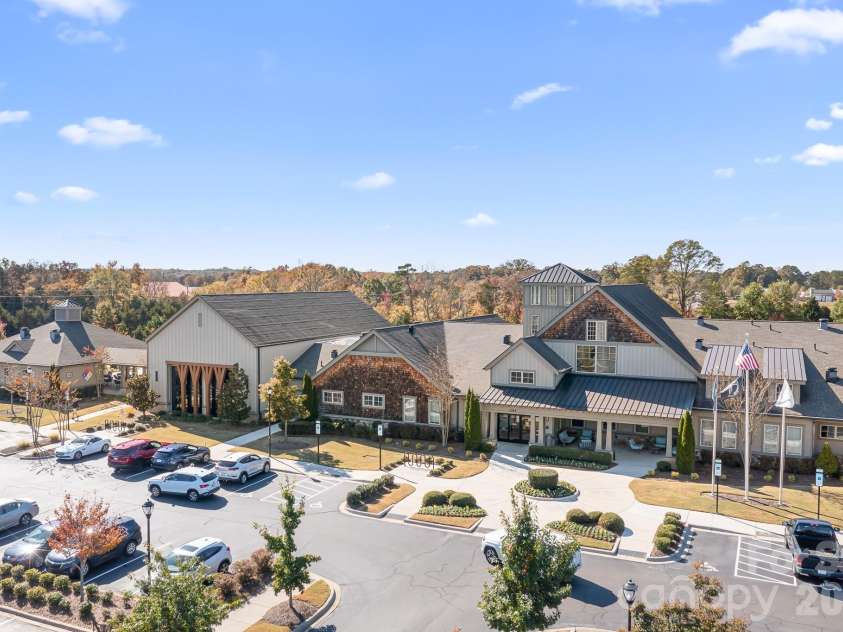 910 Kirby Drive, Fort Mill, SC 29715.  MLS# CAR4417664, YatesRealty ID 16346. 