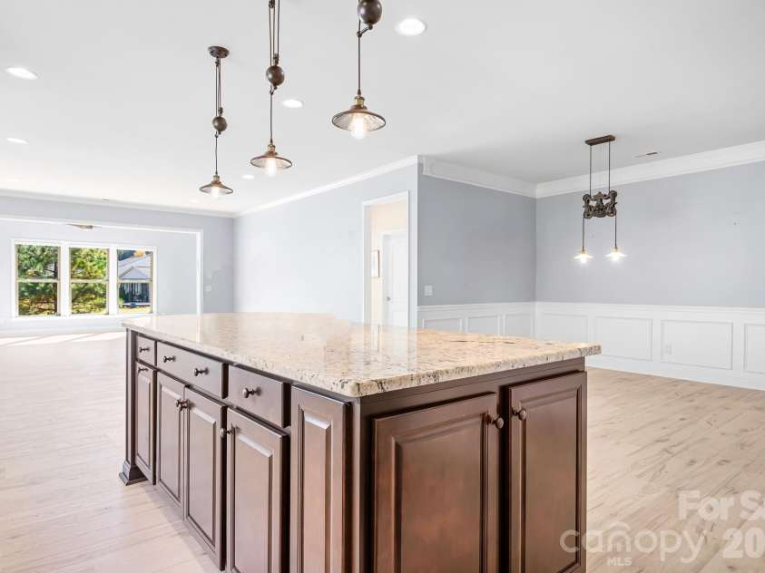910 Kirby Drive, Fort Mill, SC 29715.  MLS# CAR4417664, YatesRealty ID 16346. 