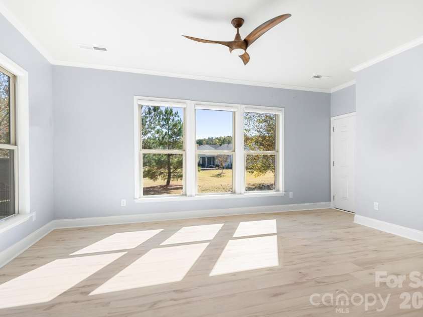 910 Kirby Drive, Fort Mill, SC 29715.  MLS# CAR4417664, YatesRealty ID 16346. 