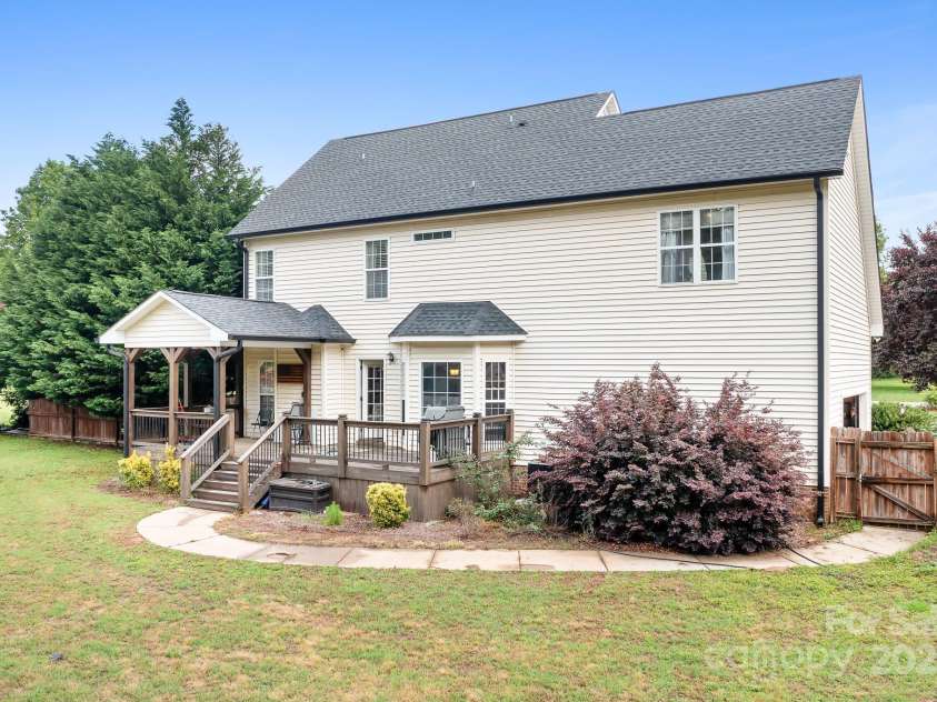 9000 Petunia Court, Gastonia, NC 28056.  MLS# CAR4258452, YatesRealty ID 16347. 