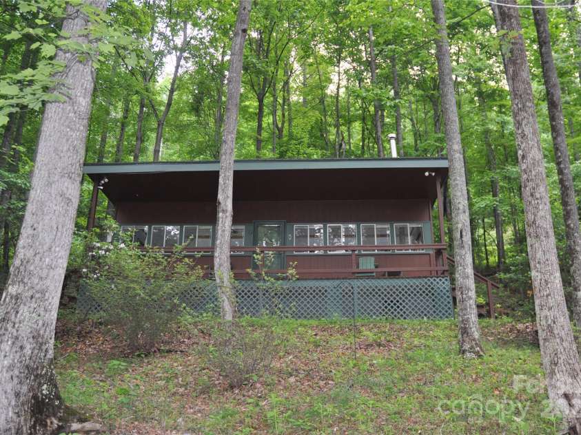 4091 Big Ivy Road, Purlear, NC 28665.  MLS# CAR4258745, YatesRealty ID 16348. 