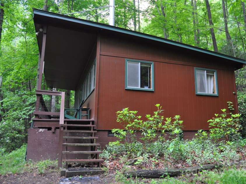 4091 Big Ivy Road, Purlear, NC 28665.  MLS# CAR4258745, YatesRealty ID 16348. 