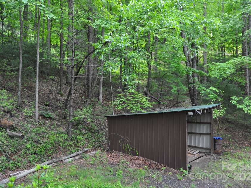 4091 Big Ivy Road, Purlear, NC 28665.  MLS# CAR4258745, YatesRealty ID 16348. 