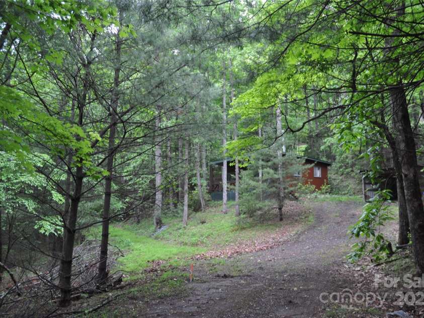 4091 Big Ivy Road, Purlear, NC 28665.  MLS# CAR4258745, YatesRealty ID 16348. 