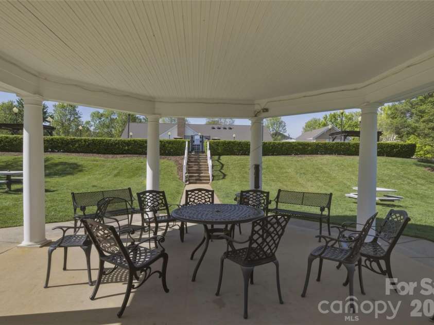 8711 Westwind Point Drive, Cornelius, NC 28031.  MLS# CAR4367141, YatesRealty ID 16348. Neighborhood Gazebo