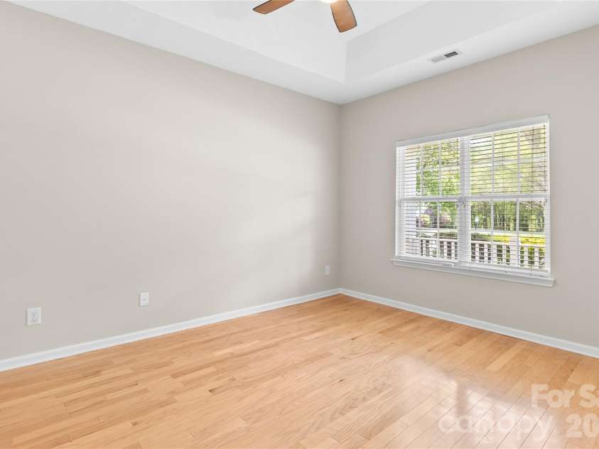 8711 Westwind Point Drive, Cornelius, NC 28031.  MLS# CAR4367141, YatesRealty ID 16348. Primary bedroom