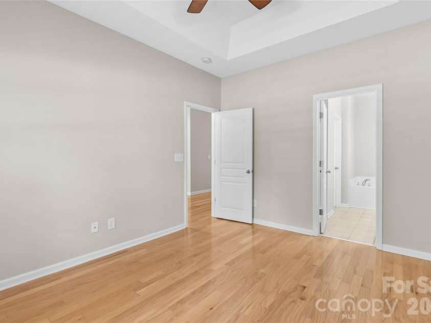8711 Westwind Point Drive, Cornelius, NC 28031.  MLS# CAR4367141, YatesRealty ID 16348. Primary bedroom