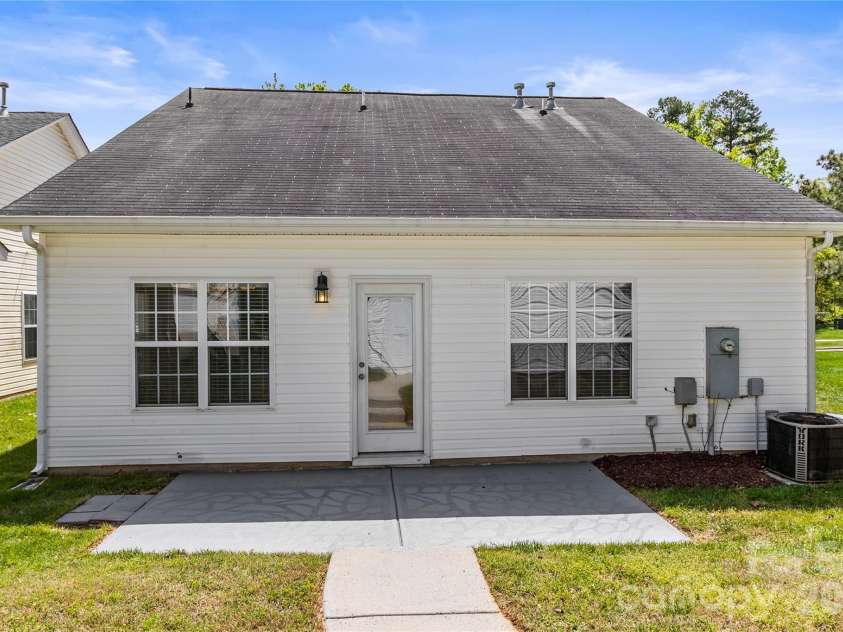 8711 Westwind Point Drive, Cornelius, NC 28031.  MLS# CAR4367141, YatesRealty ID 16348. Rear elevation