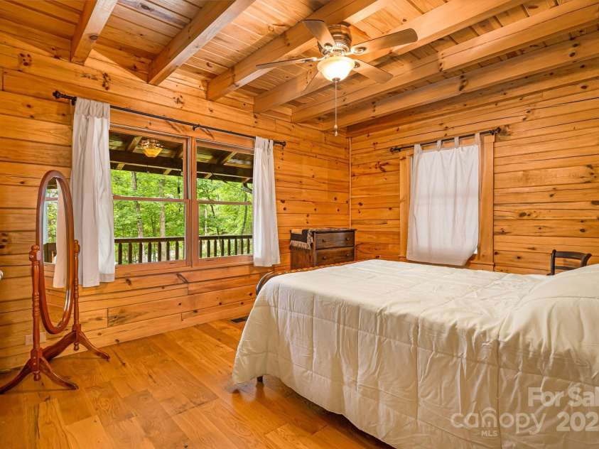 108 Cougar Alley, Lake Lure, NC 28746.  MLS# CAR4256706, YatesRealty ID 16349. Downstairs bedroom
