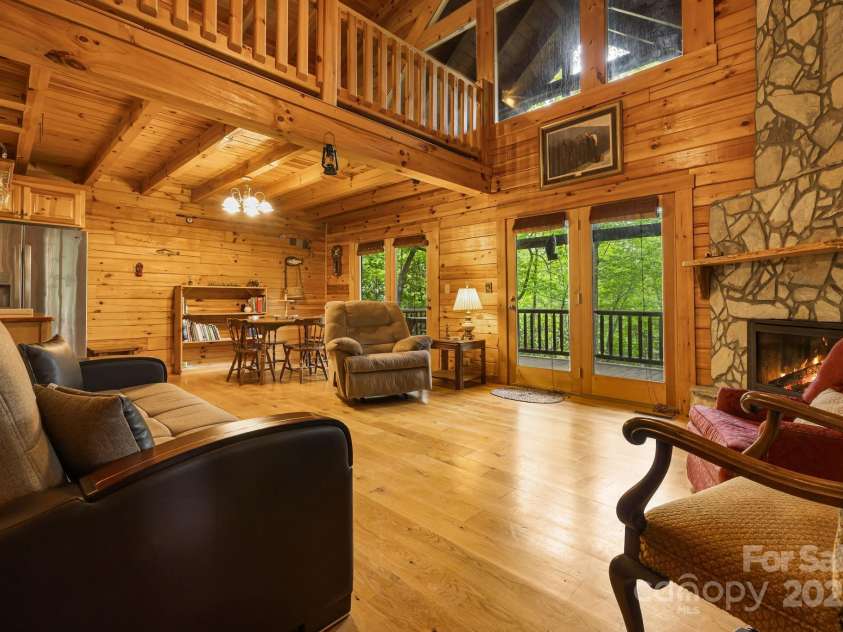 108 Cougar Alley, Lake Lure, NC 28746.  MLS# CAR4256706, YatesRealty ID 16349. Family room