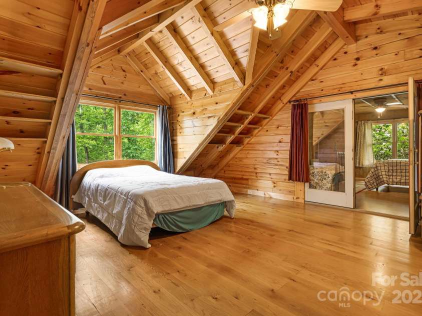 108 Cougar Alley, Lake Lure, NC 28746.  MLS# CAR4256706, YatesRealty ID 16349. Upstairs bedroom
