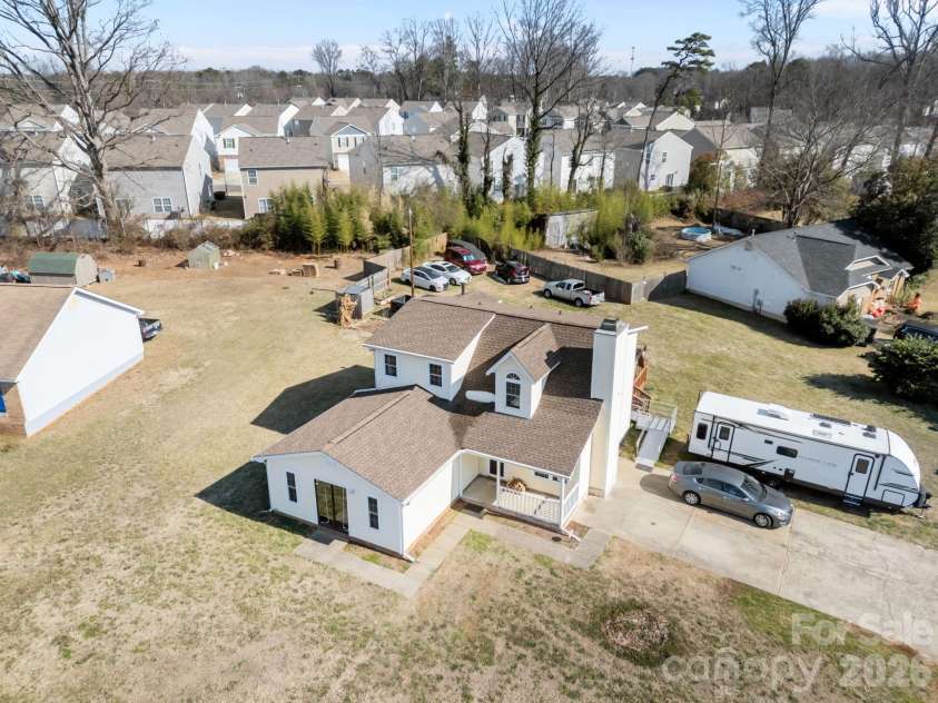 5400 Barnview Court, Charlotte, NC 28269.  MLS# CAR4344850, YatesRealty ID 1635. 