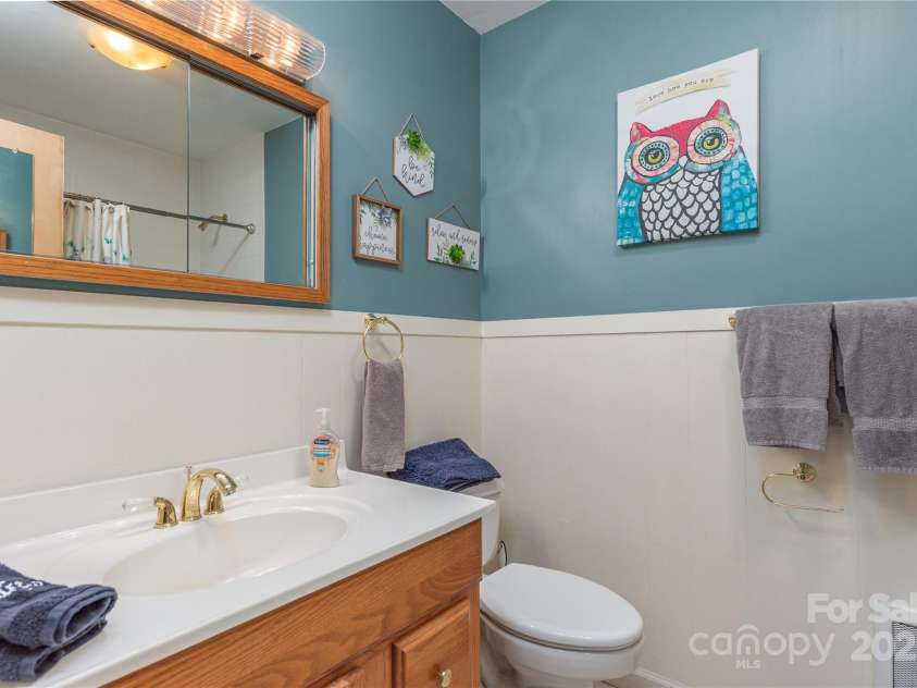 55 Grove Park, Waynesville, NC 28786.  MLS# CAR4302254, YatesRealty ID 1635. 