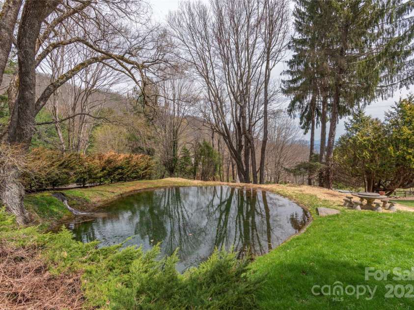 55 Grove Park, Waynesville, NC 28786.  MLS# CAR4302254, YatesRealty ID 1635. 