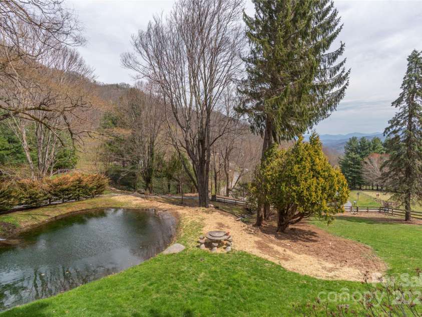 55 Grove Park, Waynesville, NC 28786.  MLS# CAR4302254, YatesRealty ID 1635. 