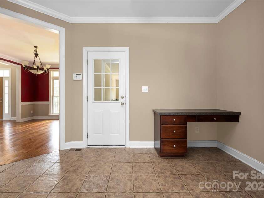 140 Hunters Hill Drive, Statesville, NC 28677.  MLS# CAR4280552, YatesRealty ID 16350. 