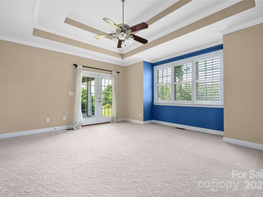 140 Hunters Hill Drive, Statesville, NC 28677.  MLS# CAR4280552, YatesRealty ID 16350. 