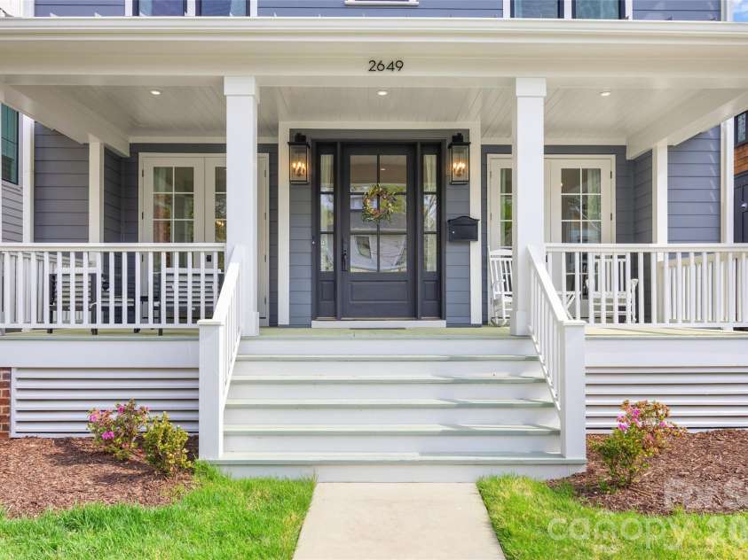 2649 Chesterfield Avenue, Charlotte, NC 28205.  MLS# CAR4356742, YatesRealty ID 16351. 