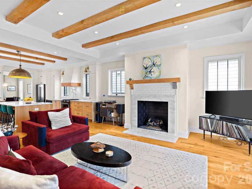 2649 Chesterfield Avenue, Charlotte, NC 28205.  MLS# CAR4402865, YatesRealty ID 16351. 